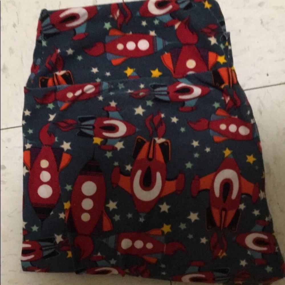 Tried on! OS Rocketships